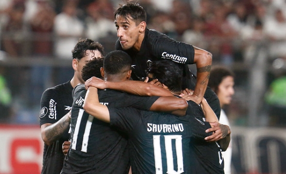Botafogo avança às oitavas da Libertadores