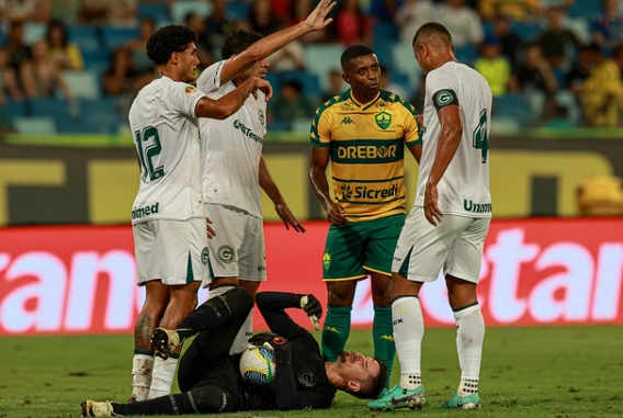 Cuiabá 1 (1) x (3) 0 Goiás - Tadeu coloca Esmeraldino nas oitavas da Copa do Brasil