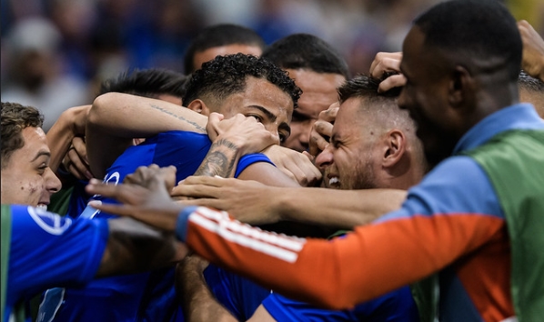 SUL-AMERICANA: Athletico-PR perde em casa e irá aos playoffs; Cruzeiro avança direto às oitavas