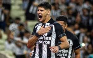 Ceará 1 x 0 Coritiba - No dia do aniversário, Vozão pega o elevador e dorme no G4 da Série B