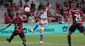 Fortaleza x Athletico-PR - Na volta do Brasileiro, Furacão defende a liderança diante do Leão