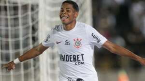 Presidente do Corinthians planeja viagem e quer vender joia por pelo menos R$ 138 milhões