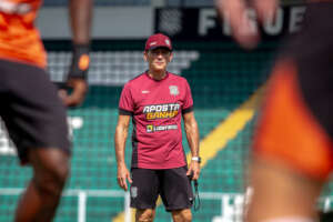 Série C: Técnico do Figueirense projeta ajustes para duelo direto com a Ferroviária