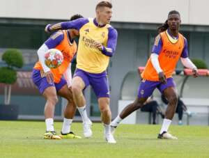 Kroos, lenda do Real Madrid e campeão mundial, anuncia aposentadoria