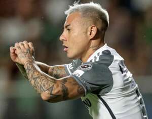 Fluminense 2 x 2 Atlético-MG - Galo reage e busca empate em jogo eletrizante em Cariacica