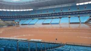 Arena do Grêmio é saqueada em meio a desastre climático no Rio Grande do Sul
