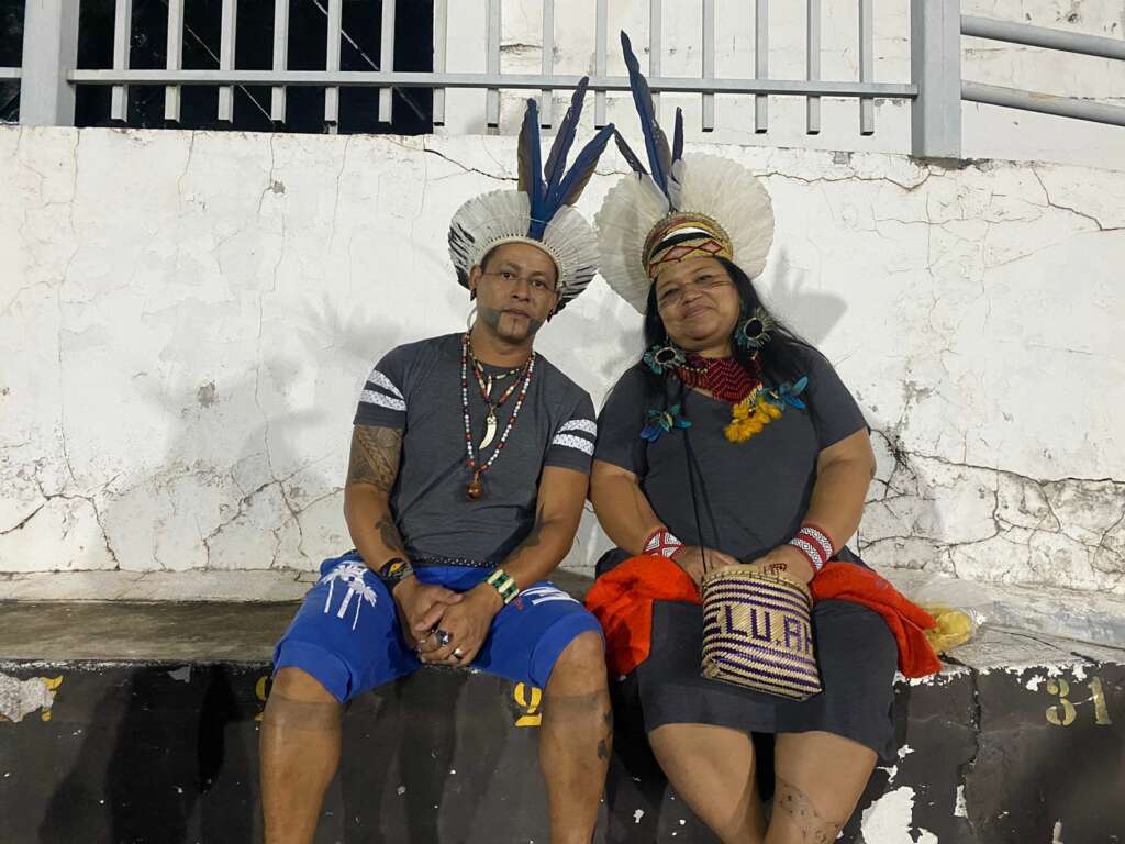 Ponte Preta convida casal de indígenas para assistir o Amazonas no Moisés Lucarelli pela Série B