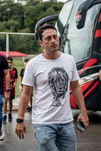 Série A: Dirigente do Vitória analisa começo do clube na competição