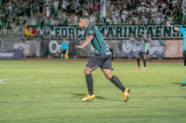 Série D: Zagueiro comemora primeiro gol com a camisa do Maringá-PR