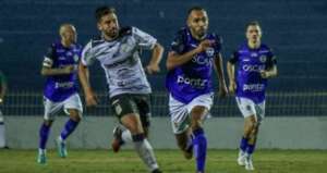 São José-SP 0 x 0 Inter de Limeira-SP - Goleiro do Leão fecha o gol contra a Águia do Vale