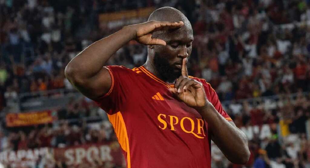 ITALIANO: Lukaku marca, Roma vence e mantém sonho pela Liga dos Campeões