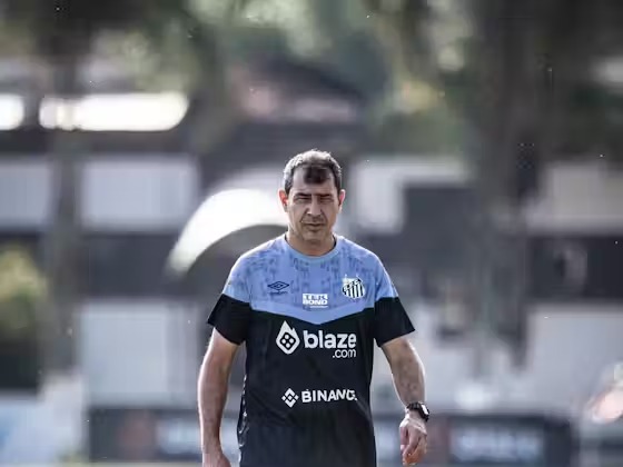 Carille mescla juventude e experiência e aposta em Giuliano para liderar Santos na Série B