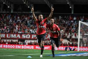 Atlético-GO 4 x 2 Brusque-SC - Dragão vence novamente e está nas oitavas da Copa do Brasil