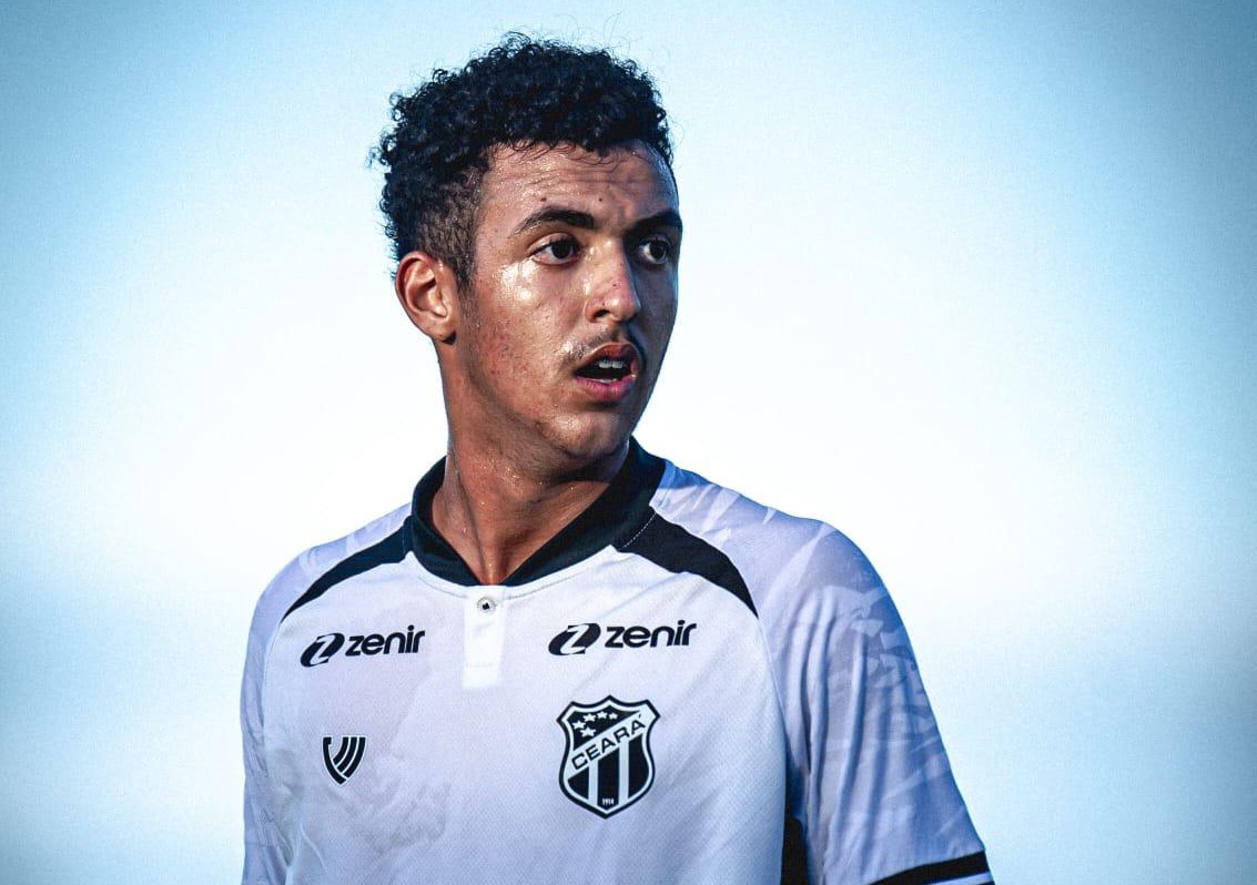 Zagueiro revelado no BFA é destaque no Ceará