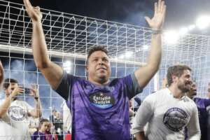 Ronaldo comemora retorno do Valladolid à elite do Campeonato Espanhol: 'Muito orgulhoso'
