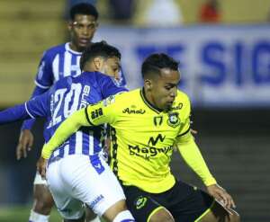 Série C: Volante do São Bernardo se lesiona e Catalá volta a ter problemas no meio de campo