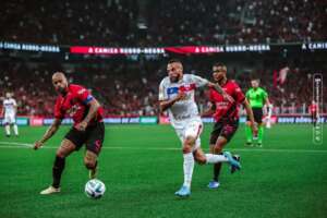 Fortaleza e Athletico se reconstroem com novas gestões e buscam protagonismo no Brasil