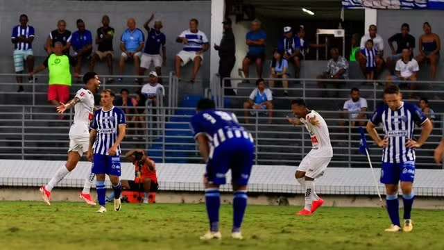 Athletic vem de goleada sobre o CSA