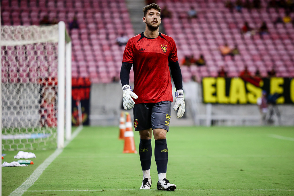 Goleiro do Sport lamenta virada sofrida para Avaí: 