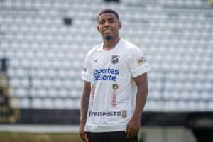 Série C: ABC acerta saída de atacante