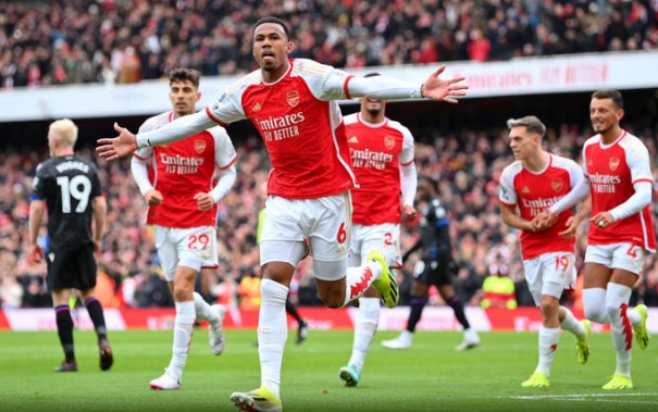 Gabriel Magalhães no Arsenal.