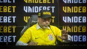 Corinthians notifica intermediária de acordo com patrocinador e pede explicação sobre 'laranja'