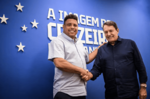 Venda da SAF do Cruzeiro pode incentivar até clubes brasileiros a entrar na lista de bolsa de valores no futuro, diz especialista