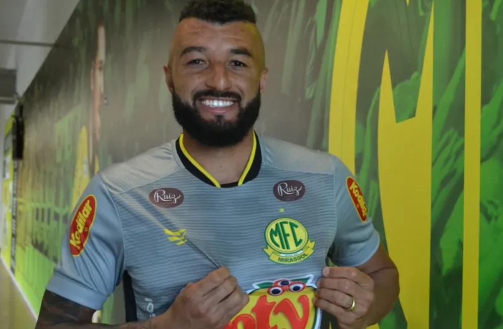 Alex Muralha comemora o ponto somado pelo Mirassol: “Aqui vai ser bem complicado”