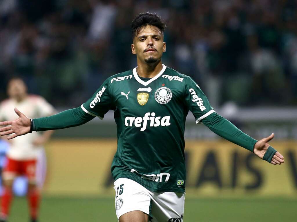 Gabriel Menino prevê evolução do Palmeiras após jogo ruim com o San Lorenzo: ‘Buscar melhorar’