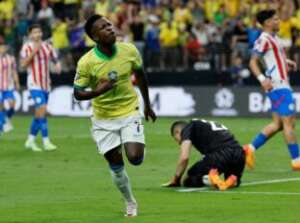 Vinícius Júnior festeja 'grande' atuação, mas critica postura da Conmebol contra seleção