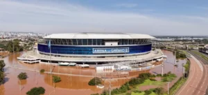 Comerciantes em volta da Arena do Grêmio vivem insegurança: 'Não posso esperar jogos voltarem'