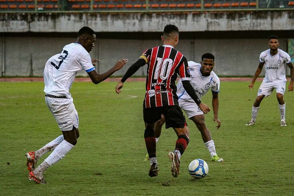 Itabuna-BA 3 x 1 Serra-ES – Liderança garantida em duelo direto