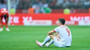 Eurocopa: Lewandowski se machuca e vira desfalque da Polônia em estreia