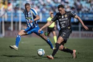 Avaí 1 x 1 Amazonas - Leão da Ilha busca empate, mas perde a chance de se isolar ainda mais na liderança