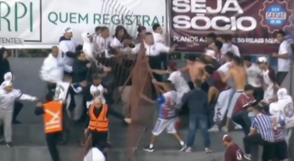 Caxias pune torcedores por briga e condena atos que ironizaram tragédia no Sul