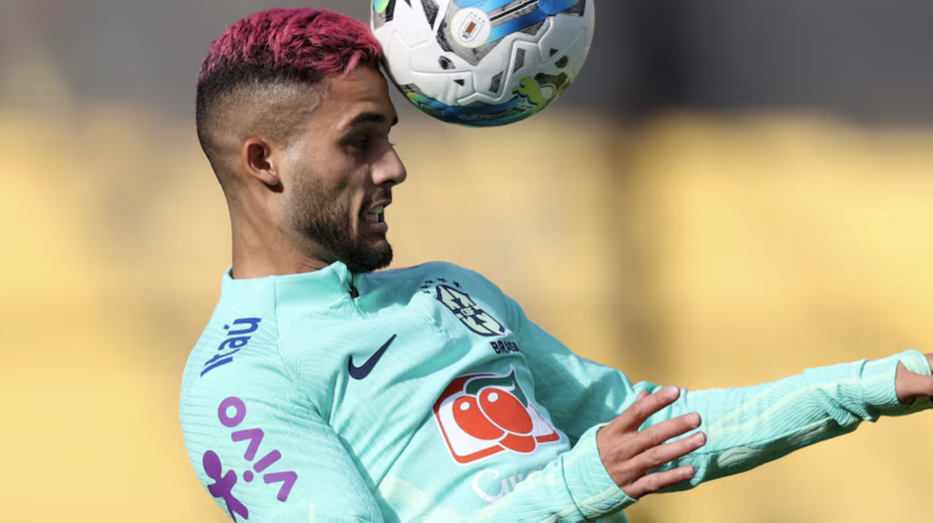 Yan Couto tira cabelo rosa por seleção e cartilha de orientações da CBF é vazada