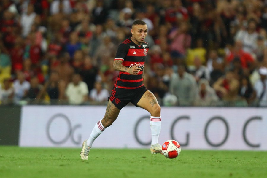 Everton Cebolinha sofre contusão no quadril e desfalca o Flamengo por até um mês