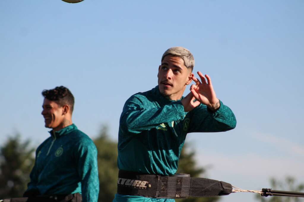 Auxiliar da Chapecoense revela indignação do elenco após 6º jogo sem vitória na Série B