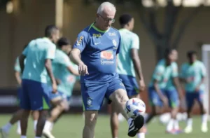 Dorival Júnior esboça seleção brasileira com Endrick na reserva contra os EUA