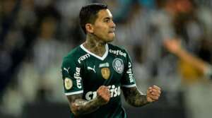 Cruzeiro surpreende e contrata atacante consagrado do Palmeiras