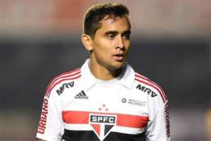 Meia ex-São Paulo e Sport anuncia aposentadoria aos 26 anos e desabafa