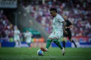 Lateral do Juventude lamenta novo tropeço fora de casa e reclama do calor em Fortaleza