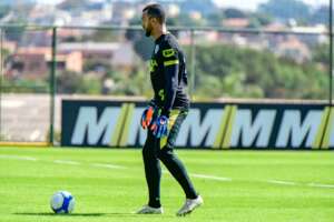 Invicto na Série B, goleiro do América-MG projeta duelo 'complicado' contra o Paysandu