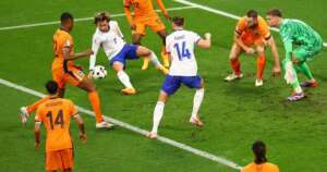 EUROCOPA: França perde chances, Holanda reclama de VAR e seleções fazem o 1º jogo sem gols