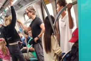 Zubeldía aproveita dia de folga, passeia por São Paulo e é tietado por torcedores