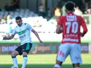 Coritiba 1 x 1 Vila Nova - Empate que não ajuda ninguém