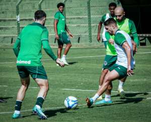 Goiás terá uma mudança para enfrentar o Santos e tentar voltar ao G-4 da Série B