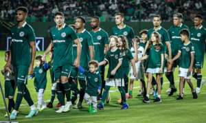 Goiás terá desfalque certo na zaga para continuar na briga pela liderança da Série B