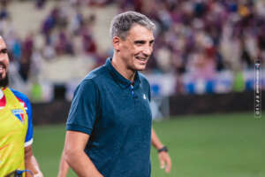 Técnico do Fortaleza exalta vitória sobre Palmeiras: 