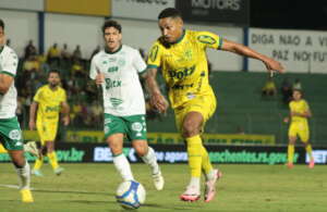 A espera por um milagre, cada vez mais distante no Guarani